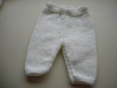 tricoter un pantalon naissance